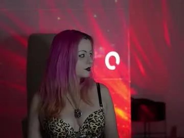 Freechat goddessrubysnowbun on Chaturbate