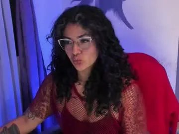 Away witchofhearts on Chaturbate