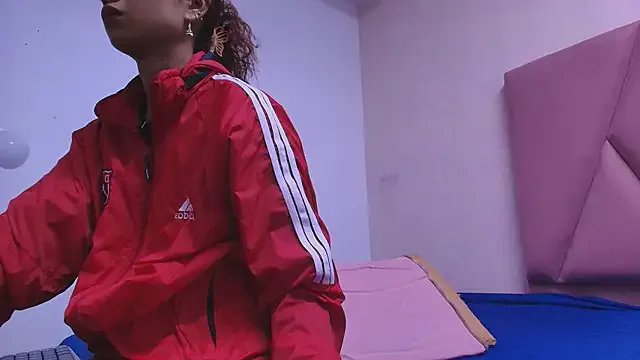 Freechat arl_chloee on StripChat