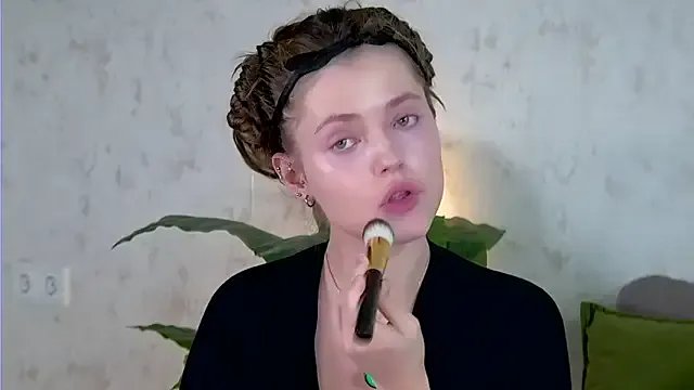 Freechat AshleyD_ on StripChat