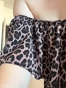 Freechat B_Bonya_m on StripChat