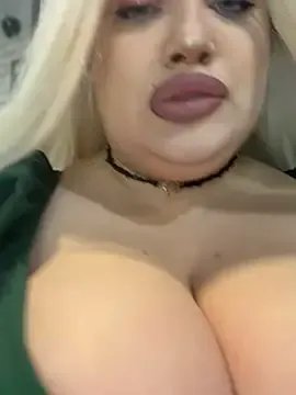 Freechat Eliaden on StripChat