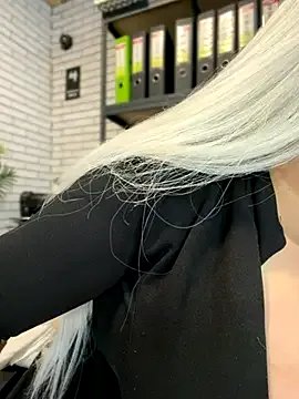 Freechat Eliaden on StripChat