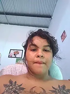 Freechat KattalellaGomez on StripChat