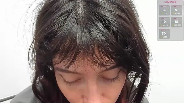 lizzy_davis_1 on StripChat 