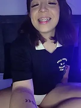 summi10 on StripChat 