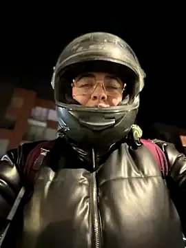 Freechat vaneelee on StripChat