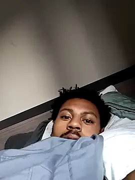 Freechat Yungandhungd on StripChat